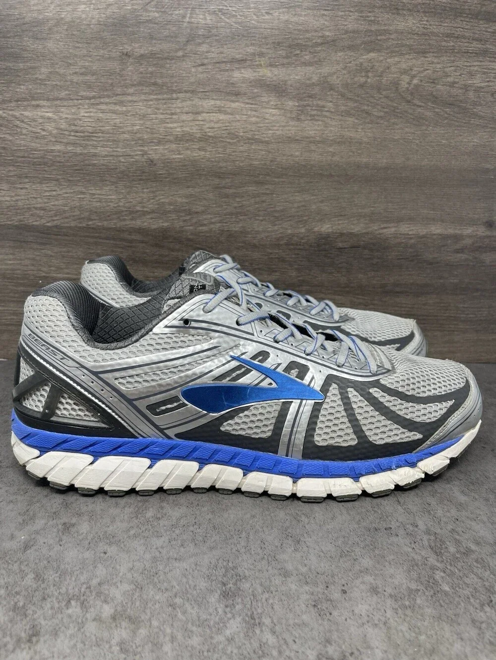 Brooks Beast 16 Silver Blue Mens Size 14 2E Wide Running Walking Shoes Sneakers